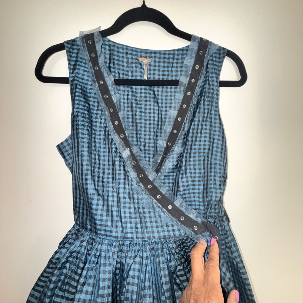 Free People Blue Check Sleeveless Wrap Silk Sundress Size 4 - Picture 2 of 15